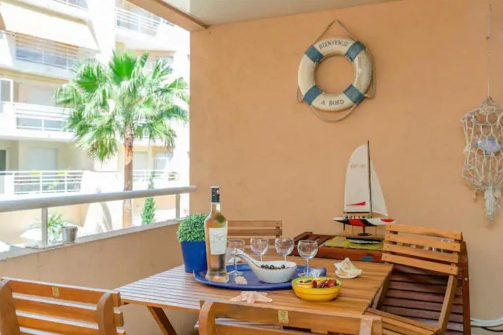 St Roch 2 - Appart 300 M De La Gare, Clim, Terrasse, Garage Antibes Buitenkant foto
